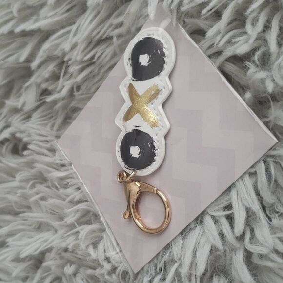 OXO Key Chain/ Charm - Picture 2 of 4